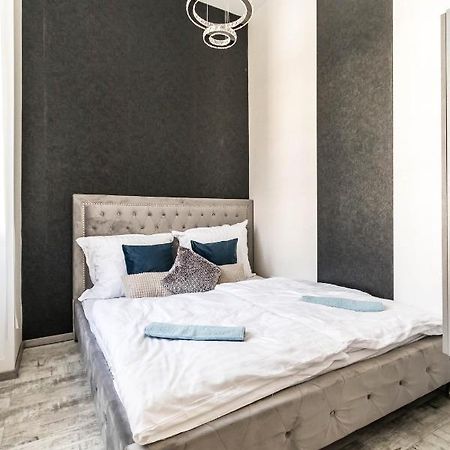 George'S Luxury Apartment At Danube Budapest Eksteriør billede